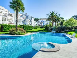 Bild zur gratis inserierten Ferienwohnung Golf Royal Omega.