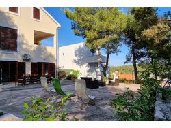 Bild zur gratis inserierten Ferienwohnung 6 Pers.-Ferienhaus-Urlaub mit Hund in Kroatien.