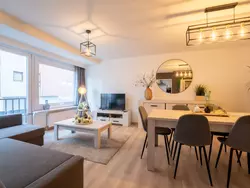 Bild zur gratis inserierten Ferienwohnung Amuzee with parking & lateral sea view.