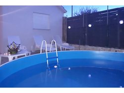 Bild zur gratis inserierten Ferienwohnung Apartment Juric mit Garten,Grill,Pool,Parking.