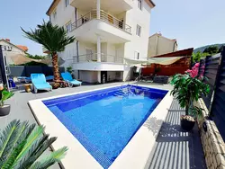 Bild zur gratis inserierten Ferienwohnung Mirroni.