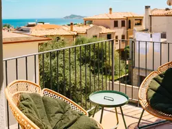 Bild zur gratis inserierten Ferienwohnung Crystal Sea Apartment.