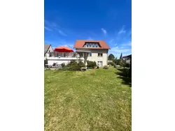 Bild zur gratis inserierten Ferienwohnung Villa mit Bergblick.