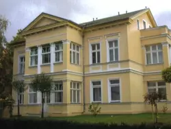 Ferienwohnung in Gründerzeitvilla in Strandnähe in Ahlbeck (Heringsdorf) - 4 Personen, Hund erlaubt