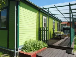 Bild zur gratis inserierten Ferienwohnung mit Blick auf das Wasser.