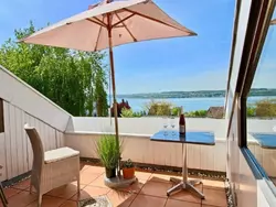 Bild zur gratis inserierten Ferienwohnung 3-Zimmer-Fewo mit herrlichem Seeblick.