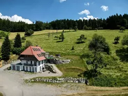 Bild zur gratis inserierten Ferienwohnung Haus mit Whirlpool, Sauna und Schwarzwaldblick.