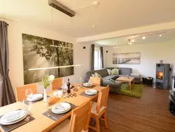 Bild zur gratis inserierten Ferienwohnung Ruhiges Ferienhaus in Lommersdorf mit Garten.