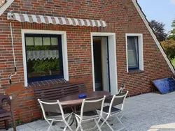 Ferienwohnung mit großer Dachterrasse in Detern - 5 Personen, Hund nicht erlaubt