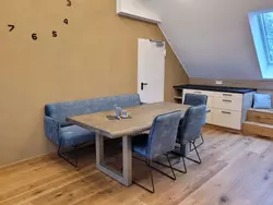 Bild zur gratis inserierten Ferienwohnung Appartement mit Balkon.