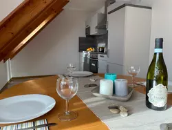 Bild zur gratis inserierten Ferienwohnung Einladende Obergschosswohnung mit sonnigem Balkon.