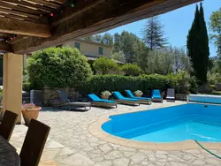 Bild zur gratis inserierten Ferienwohnung Klimatisiertes Mas Les Heures Bleues mit Pool.