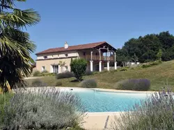 Bild zur gratis inserierten Ferienwohnung Swimmingpool, ruhig auf dem Land für zwei.