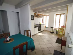 Bild zur gratis inserierten Ferienwohnung Großes Ferienhaus mit Terrasse und Garten.