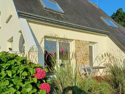 Bild zur gratis inserierten Ferienwohnung Komforthaus mit Traumgarten und Meerblick.