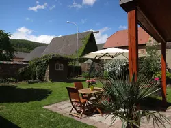 Bild zur gratis inserierten Ferienwohnung Unabhaengiges Ferienhaus in Soultzmatt mit Sonnigem Garten.