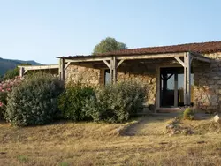 Bild zur gratis inserierten Ferienwohnung in idyllischer Lage im Süden Korsikas.