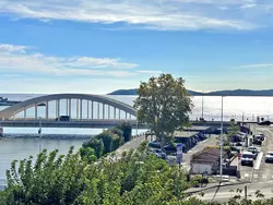 Bild zur gratis inserierten Ferienwohnung Port Marine mit Pool, Klimaanlage und Meerblick.