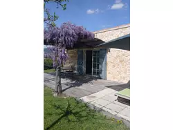 Bild zur gratis inserierten Ferienwohnung Provenzalisches Ferienhaus mit Charme auf dem Land mit Pool.