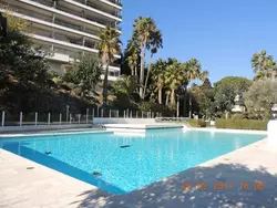 Bild zur gratis inserierten Ferienwohnung Studio Vue mer standing proche Cannes.