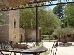 Bild zur gratis inserierten Ferienwohnung Domaine "Suite Margot" mit Infinity-Pool.