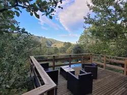 Bild zur gratis inserierten Ferienwohnung Steinhaus und Freischwimmbad, 4 Betten, 2SZ.