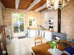 Bild zur gratis inserierten Ferienwohnung Haus freistehend Sonne Bett 160cm Patio billig.