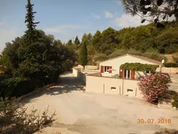 Bild zur gratis inserierten Ferienwohnung mit Pool am Fuße des Mt Ventoux.