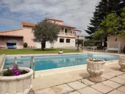 Bild zur gratis inserierten Ferienwohnung Provençal Privates Schwimmbad, Haustiere willkommen.