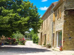 Bild zur gratis inserierten Ferienwohnung mit eigenem Pool.