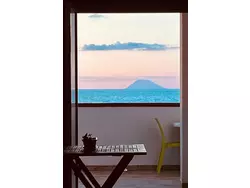 Bild zur gratis inserierten Ferienwohnung Stromboli' Wohnung mit Meerblick.