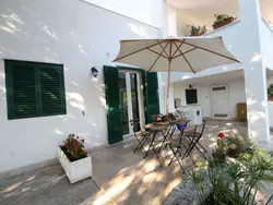 Bild zur gratis inserierten Ferienwohnung Landhaus in Monopoli mit privatem Garten.
