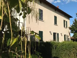 Bild zur gratis inserierten Ferienwohnung Drei-Zimmer-Wohnung in einem Bauernhaus im Zentrum der Toskana.