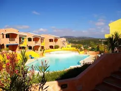 Bild zur gratis inserierten Ferienwohnung Schöne Wohnung in Residence mit Pool.