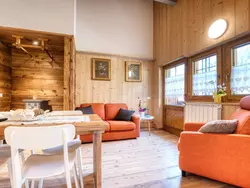 Bild zur gratis inserierten Ferienwohnung Chalet Borgo Walser Testa 6.