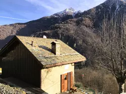 Bild zur gratis inserierten Ferienwohnung Chalet 'Casa al Pozzo' mit Bergblick.