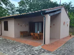 Bild zur gratis inserierten Ferienwohnung Wohnung "Red Fox" mit privatem Garten.