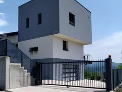 Bild zur gratis inserierten Ferienwohnung Wunderschönes Ferienhaus mit Pool und 360° Blick.