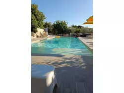 Bild zur gratis inserierten Ferienwohnung mit Garten und Kinderschwimmbad.