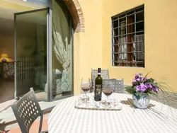 Ferienwohnung Bouganville' Anwesen mit Terrasse in Montespertoli - 2 Personen, Hund nicht erlaubt