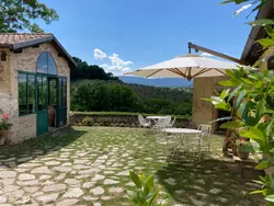 Bild zur gratis inserierten Ferienwohnung in Spoleto mit Garten, Grill und Terrasse.