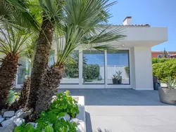 Ferienhaus Elegante Villa am Strand, Jacuzzi und Garten in Senigallia - 4 Personen, Hund erlaubt