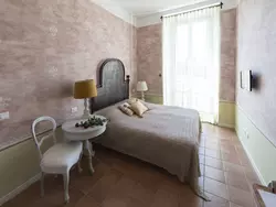 Bild zur gratis inserierten Ferienwohnung Dogana d'Acqua Zimmer und Kunst sehr große Wohnung.