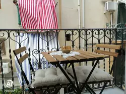 Bild zur gratis inserierten Ferienwohnung Wohnung im Zentrum mit Balkon, in der Nähe des Meeres.