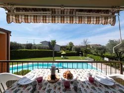 Bild zur gratis inserierten Ferienwohnung La Palma - Apartment mit Balkon und Poolblick.