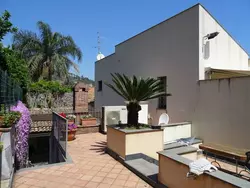 Bild zur gratis inserierten Ferienwohnung Villa mit Wasserblick.