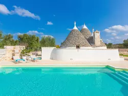Bild zur gratis inserierten Ferienwohnung TRULLO mit pool OSTUNI: Kostenlos: Bettwäsche und Handtücher, 2 Fahrräder, 1 H.