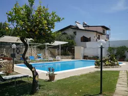 Bild zur gratis inserierten Ferienwohnung Ferienvilla 'Belfronte' mit Wasserblick.