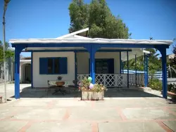 Bild zur gratis inserierten Ferienwohnung 'Villetta mare' mit Blick aufs Wasser.