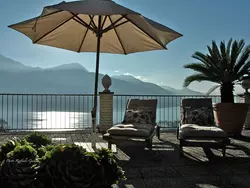 Bild zur gratis inserierten Ferienwohnung 'Casa Domenica' mit Blick aufs Wasser.